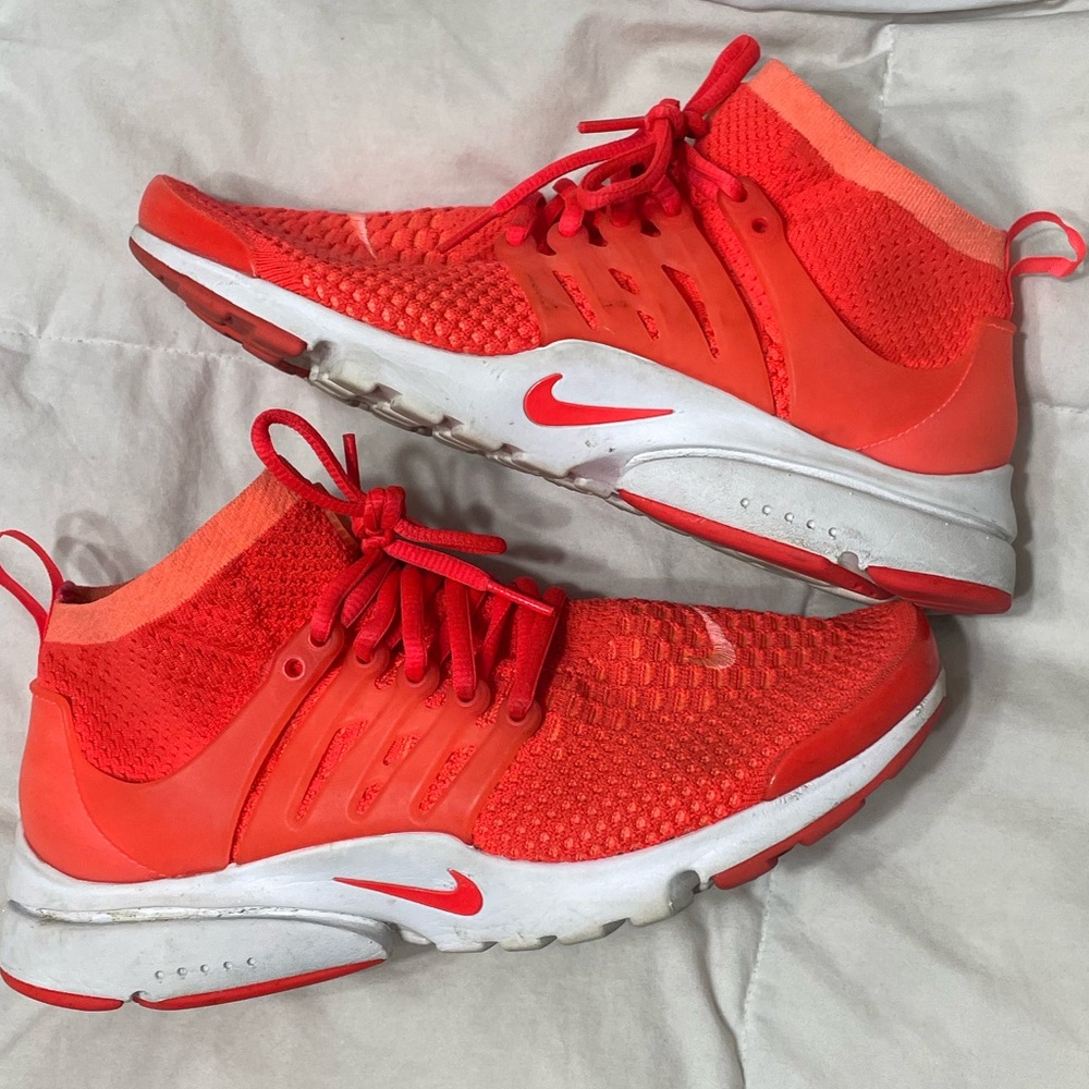 Nike Air Presto Flyknit Ultra Bright Orange 
Sneakers